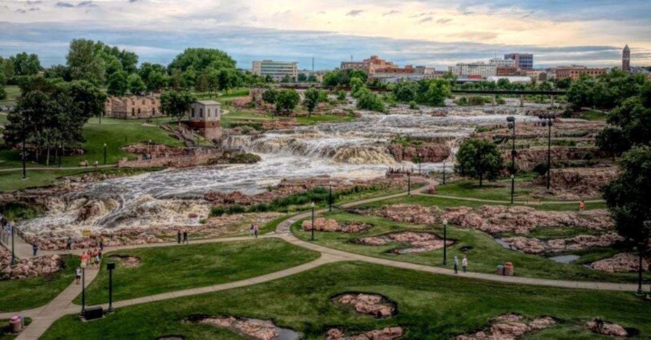 Holiday Inn Sioux Falls-City Center By Ihg Exteriör bild