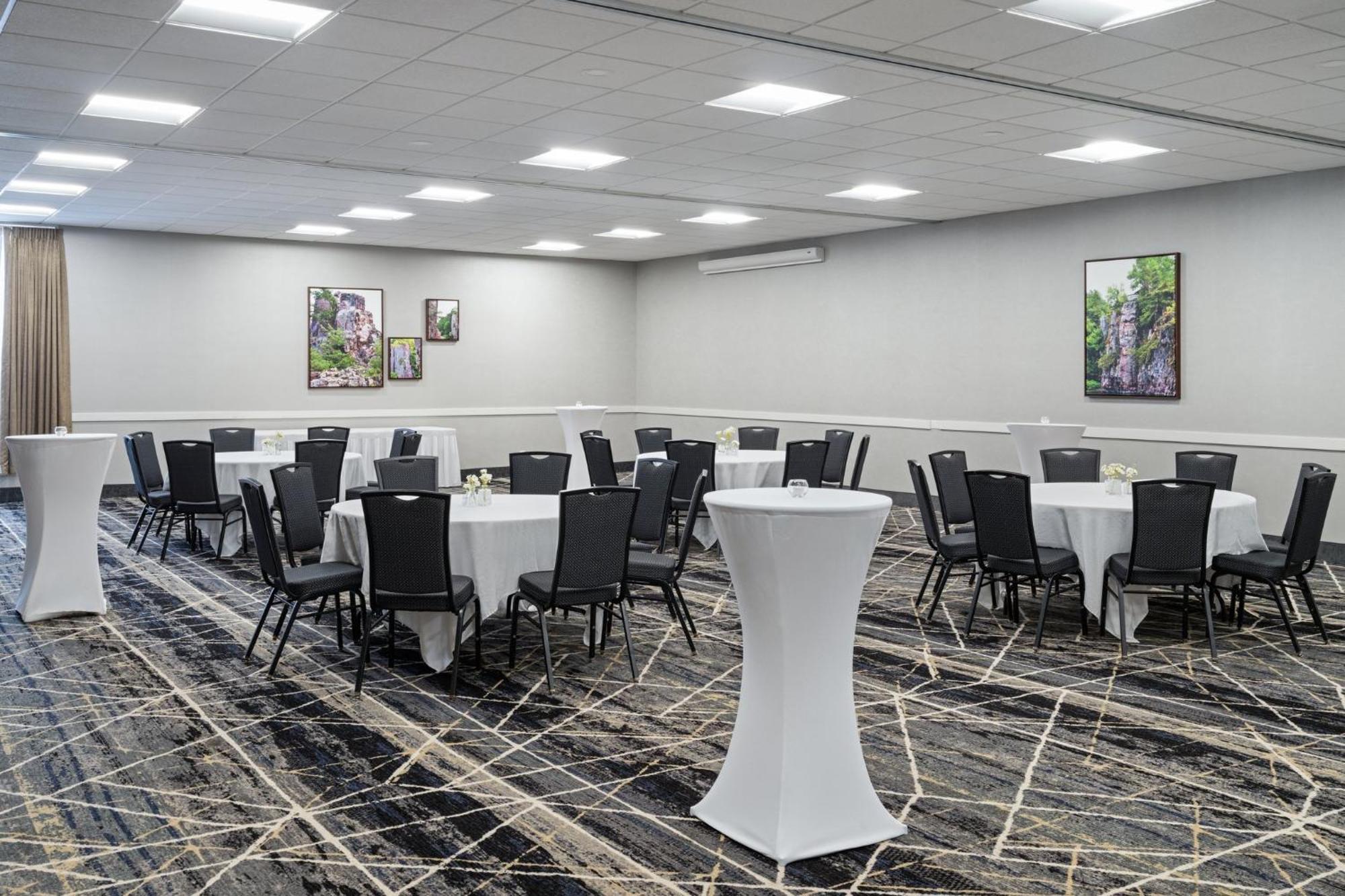 Holiday Inn Sioux Falls-City Center By Ihg Exteriör bild